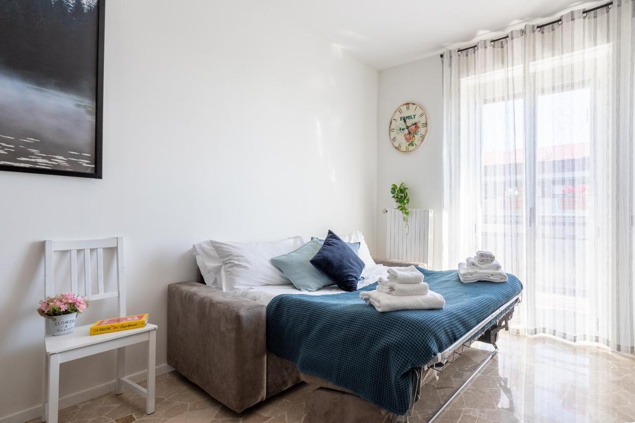 Milano City Apartments - Parking And Comfort - Spacious Apt Up To 8 Pax ภายนอก รูปภาพ